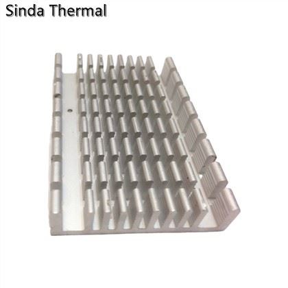 Tản nhiệt nhôm đùn anodized rõ ràng